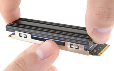 M2 SSD固态硬盘散热片怎么装，固态硬盘导热硅胶片如何使用