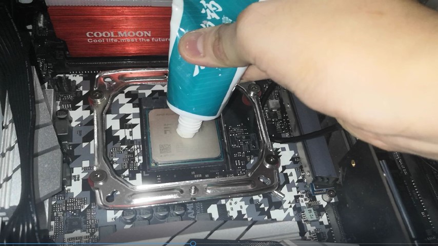 CPU导热硅脂用牙膏替代 CPU导热硅脂用牙膏替代