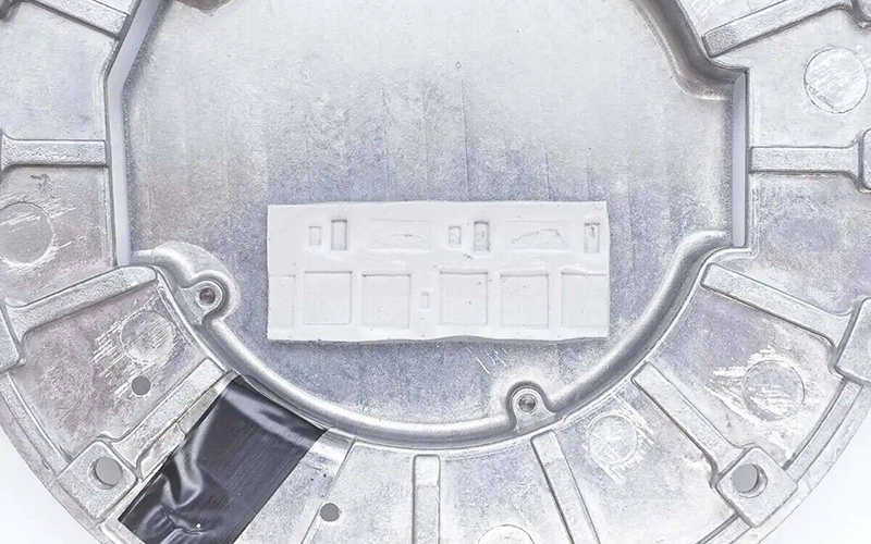关节电机中的导热硅胶片